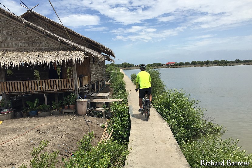Cycle trip to Ban Khun Samut Chin